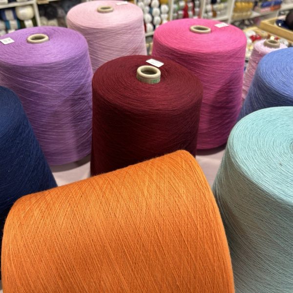 Folco E.Miroglio оранжевый (50% мериносовая шерсть, 50% акрил), 2200м/100гр